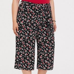 Cropped Floral Pants